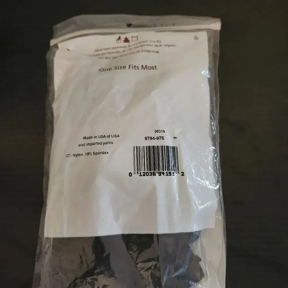 Hanes Silk Reflections Silky Sheer Kneehighs - 6 Pair Pack Jet Black 71